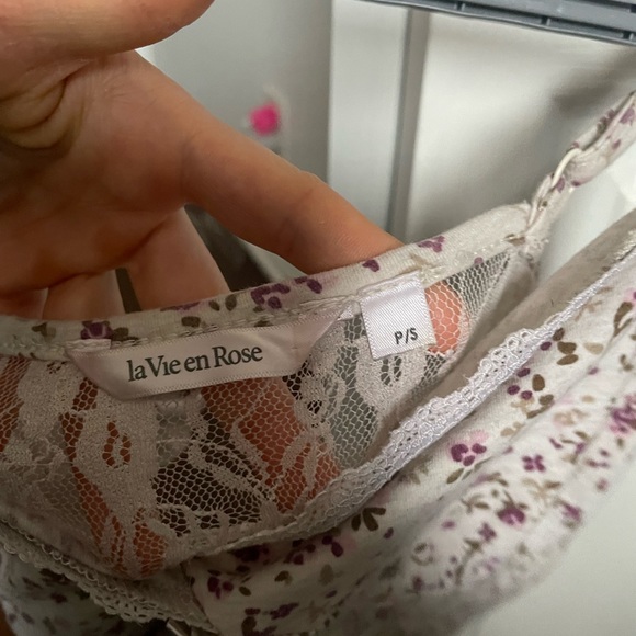 LA VIE EN ROSE tank top - Picture 3 of 4